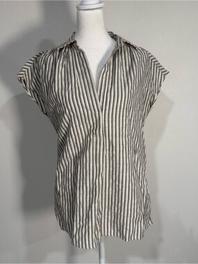 Max Studio Black & White Striped Short-Sleeve V-Neck Blouse